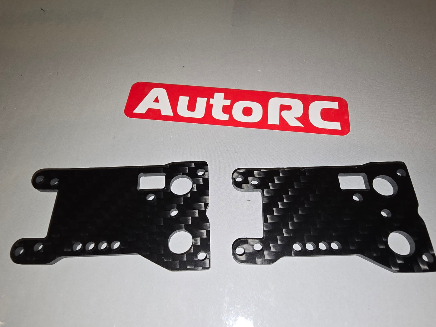 #AU0405 CARBON REAR ARM 2.5° TOE 2.5MM