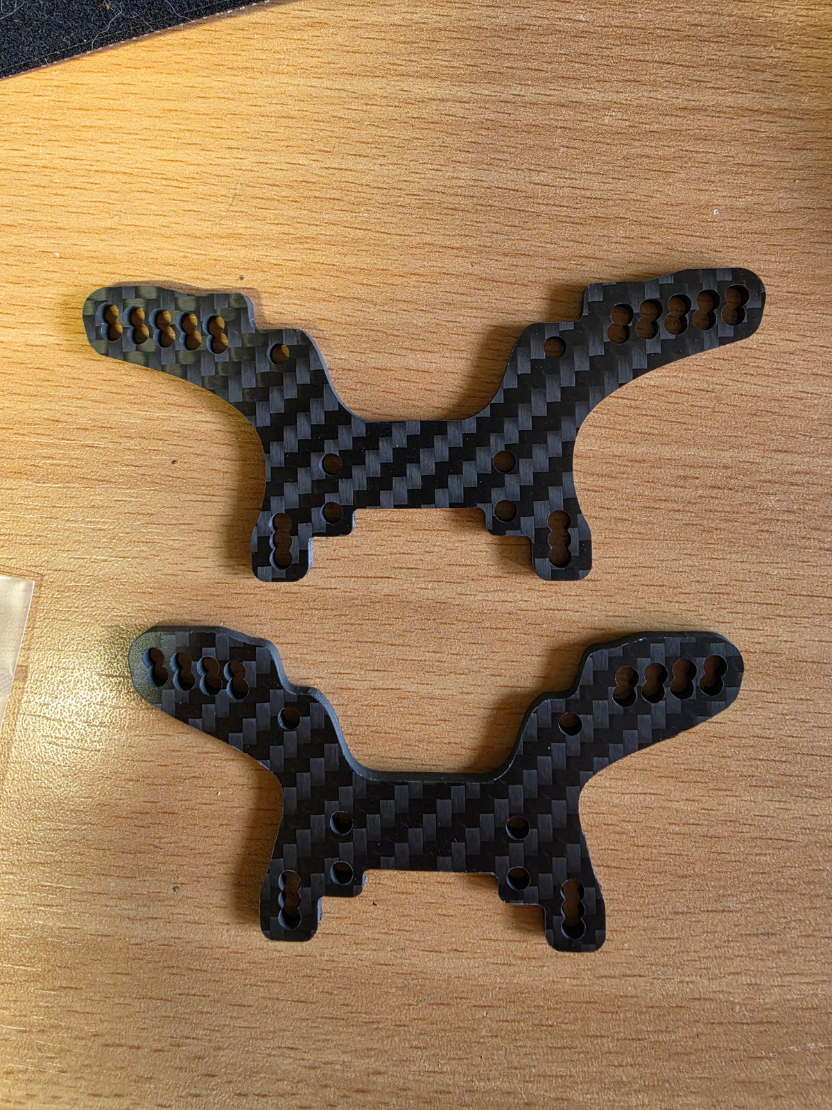 +7mm F/R CF Shock Tower Set